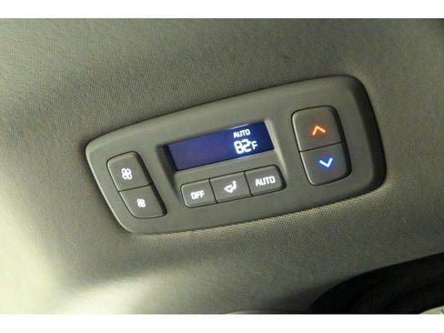 Used 2022 Kia Carnival SX Prestige image 30