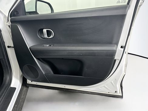 Used 2024 Hyundai Ioniq 5 SE RWD image 32