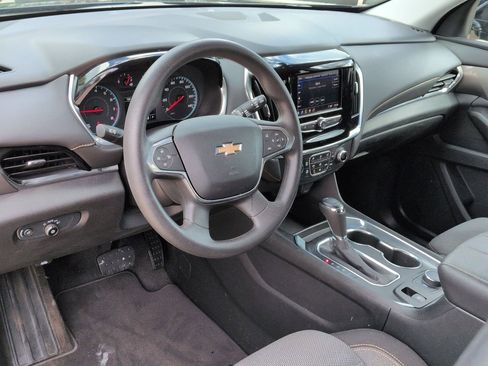 Used 2020 Chevrolet Traverse LS FWD image 9