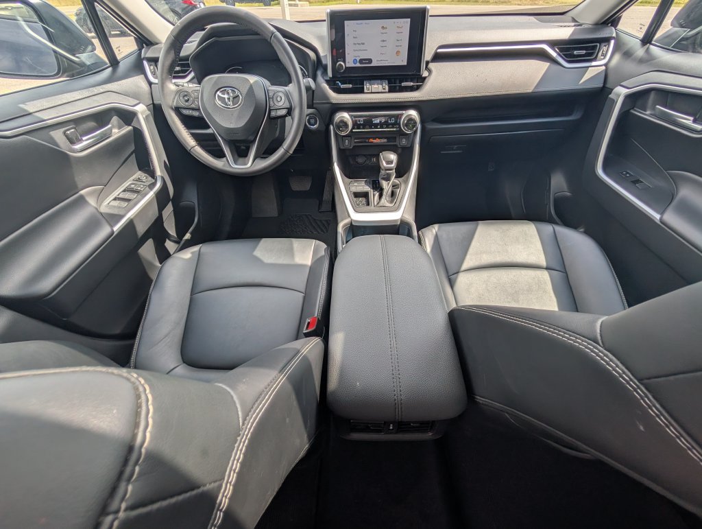 Used 2024 Toyota RAV4 XLE Premium FWD image 26