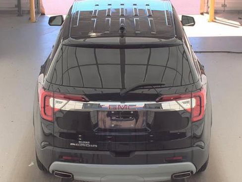 Used 2023 GMC Acadia SLE FWD image 7
