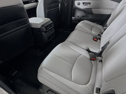 Used 2025 Honda Pilot EX-L image 35