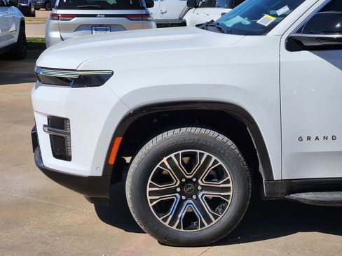 New 2026 Jeep Grand Wagoneer 4WD image 6