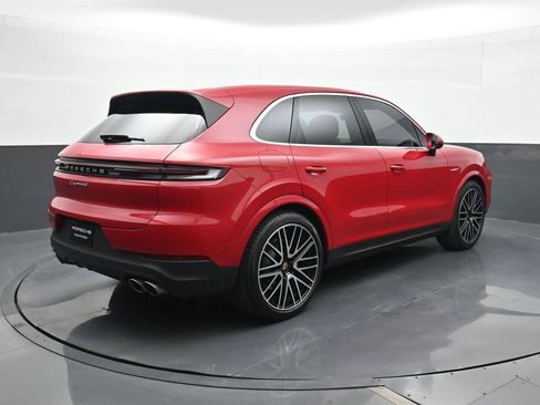 Certified 2026 Porsche Cayenne S AWD/4WD image 23