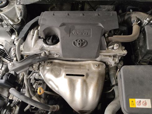 Used 2017 Toyota Camry XLE FWD image 30