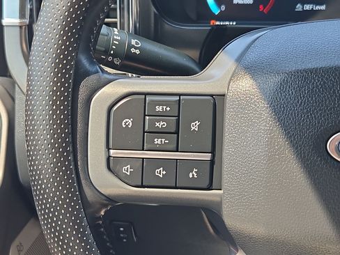 Used 2024 Ford F250 Lariat w/ Sport Appearance Package AWD/4WD image 18