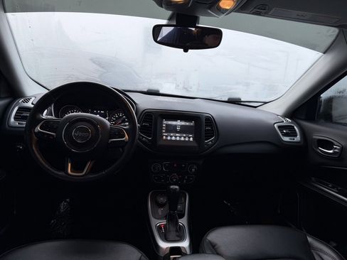 Used 2019 Jeep Compass Latitude w/ Cold Weather Group image 3