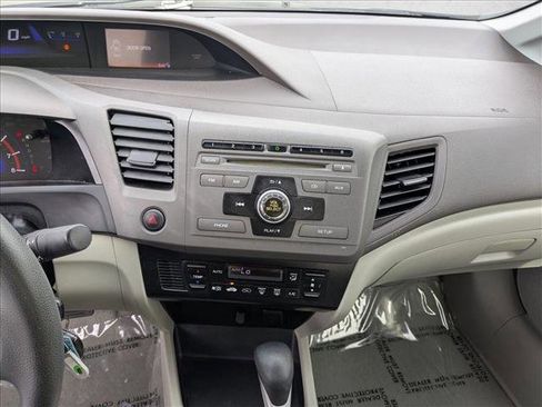 Used 2012 Honda Civic Hybrid Sedan image 13