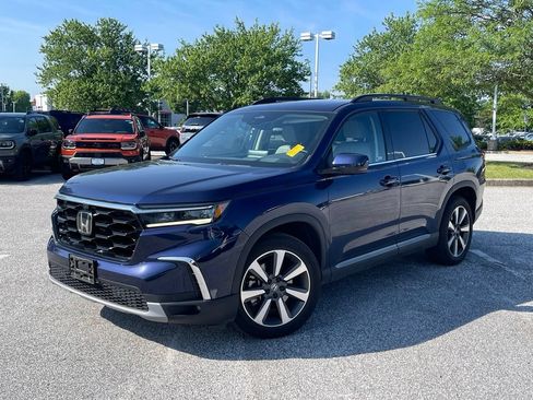 Used 2023 Honda Pilot Elite image 1