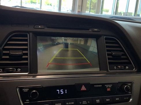 Used 2017 Hyundai Sonata Limited w/ Tech Package 03 FWD image 17