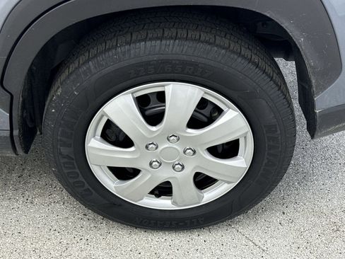 Used 2023 Toyota Corolla Cross L image 45