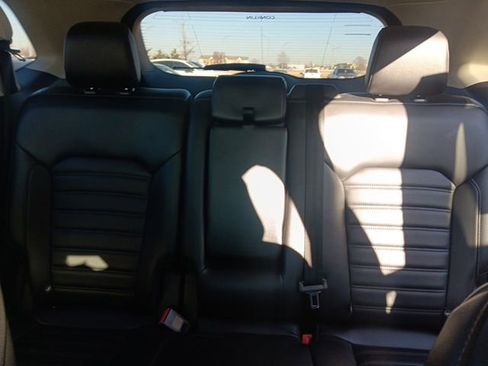 Used 2023 Ford Edge SEL image 24