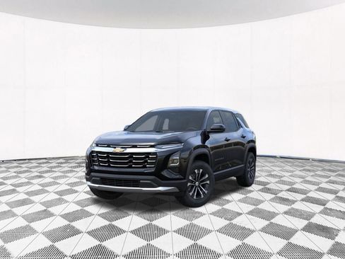 New 2026 Chevrolet Equinox LT image 2