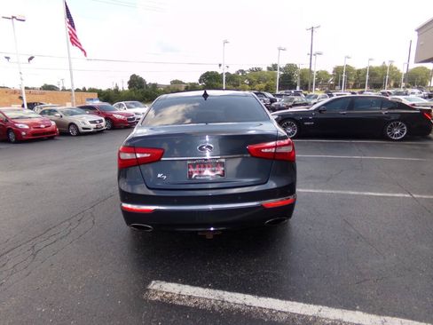 Used 2015 Kia Cadenza Premium w/ Luxury Package FWD image 9
