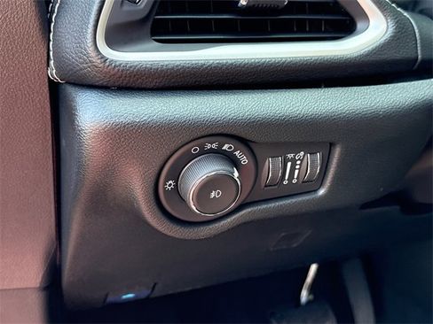 New 2026 Chrysler Pacifica Select image 14