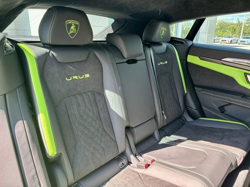 Used 2024 Lamborghini Urus S image 29