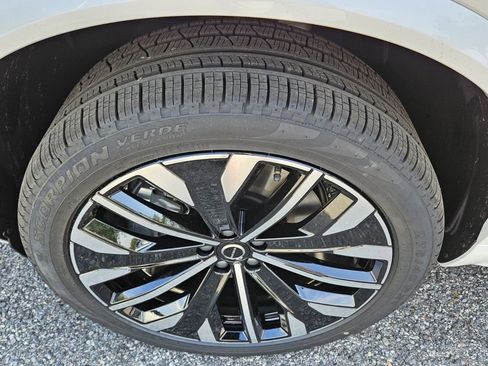 New 2025 Volvo XC90 T8 Ultra w/ Protection Package Premier AWD/4WD image 23