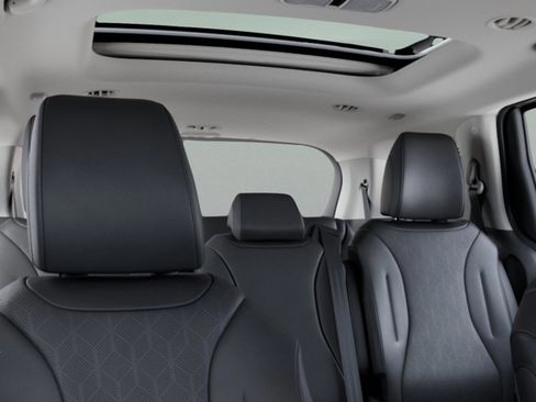 New 2026 Kia Carnival SX FWD image 27