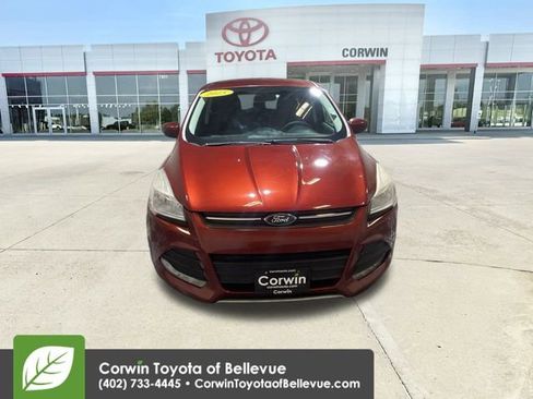 Used 2015 Ford Escape SE image 3