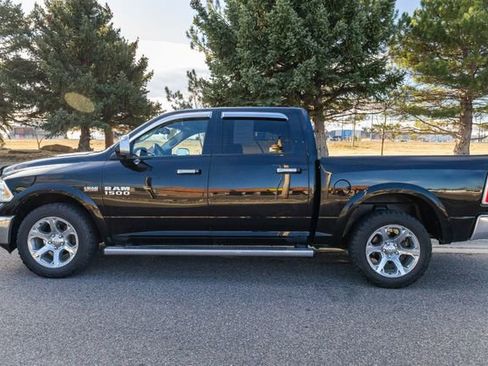 Used 2014 RAM 1500 Laramie w/ Trailer Tow Group image 8