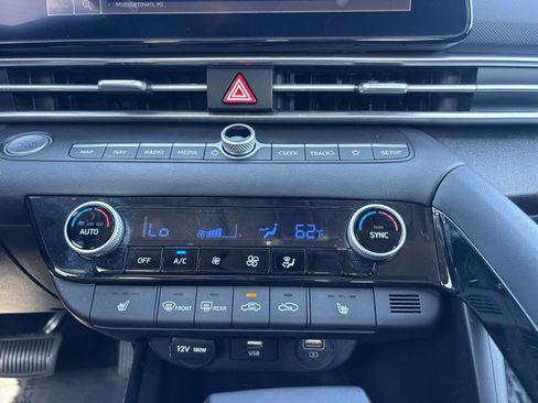 Certified 2023 Hyundai Elantra SEL w/ Convenience Package FWD image 21