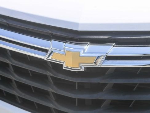 Used 2023 Chevrolet Equinox LS FWD image 6