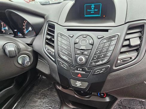 Used 2015 Ford Fiesta S image 28