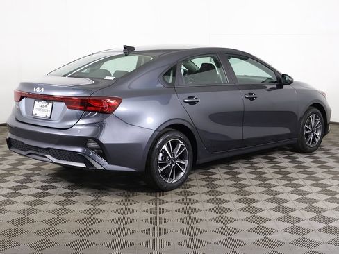 Used 2024 Kia Forte LXS FWD image 8