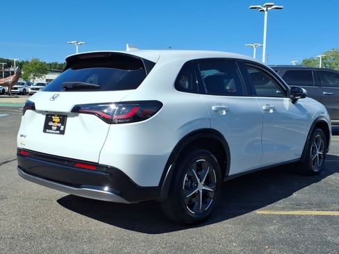 Used 2024 Honda HR-V EX-L image 11