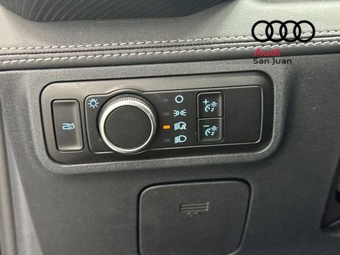 Used 2025 Ford Mustang Premium image 35