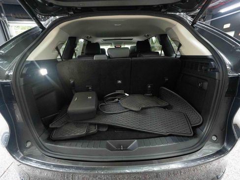 Used 2024 MAZDA CX-90 Plug-In Hybrid w/ Preferred AWD/4WD image 28