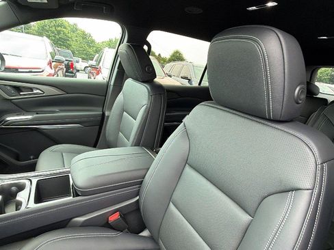 New 2026 Chevrolet Traverse LT FWD image 17