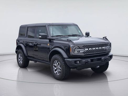 Certified 2023 Ford Bronco Badlands AWD/4WD image 3
