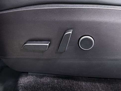 Used 2022 Tesla Model Y Performance AWD/4WD image 25
