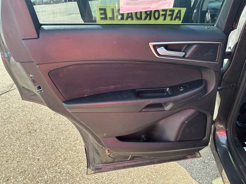 Used 2015 Ford Edge SEL FWD image 13