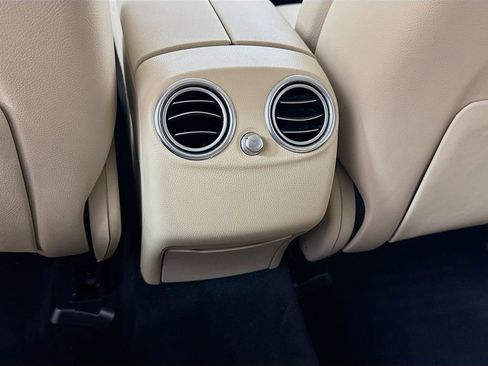 Used 2016 Mercedes-Benz GLC 300 image 29