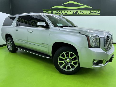 Used 2016 GMC Yukon XL Denali AWD/4WD image 1