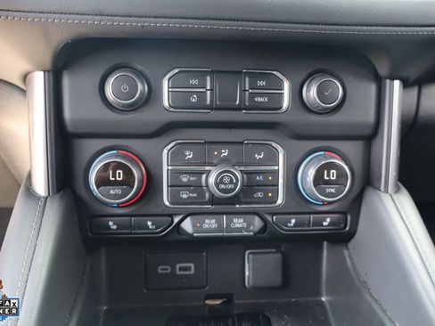 Used 2024 Chevrolet Tahoe LT AWD/4WD image 21