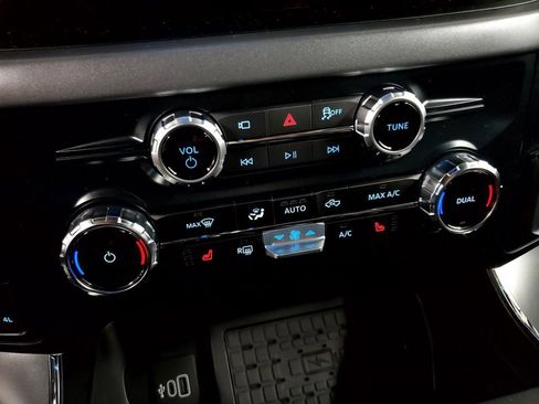 New 2025 Ford F150 XLT w/ Equipment Group 302A MID image 18