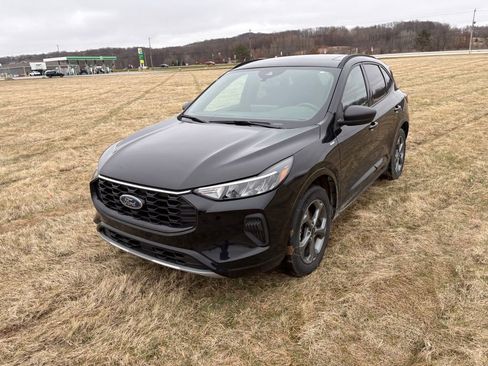 Used 2023 Ford Escape ST-Line w/ Tech Pack #1 image 6