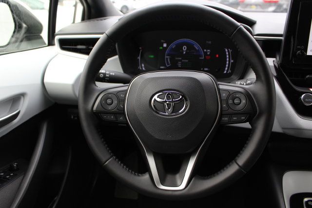 Certified 2026 Toyota Corolla SE FWD image 38