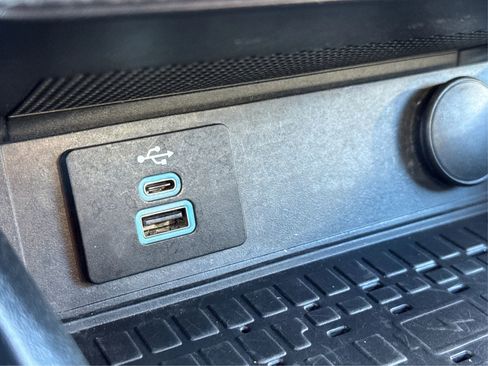 Used 2024 Ford Mustang Premium image 39