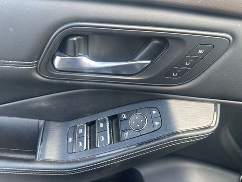 Certified 2023 Nissan Rogue SL w/ SL Premium Package image 16