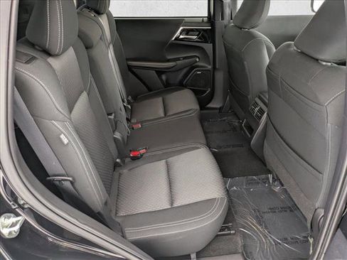 Used 2025 Mitsubishi Outlander ES AWD/4WD image 19