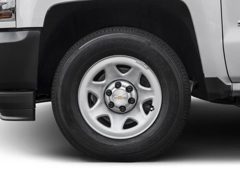 Used 2018 Chevrolet Silverado 1500 W/T w/ WT Convenience Package AWD/4WD image 11