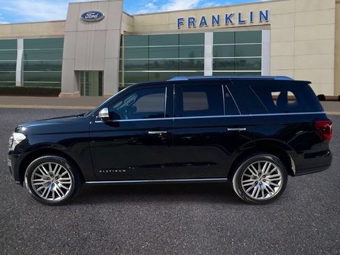 Used 2023 Ford Expedition Platinum AWD/4WD image 4