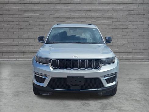 Used 2024 Jeep Grand Cherokee Limited AWD/4WD image 8