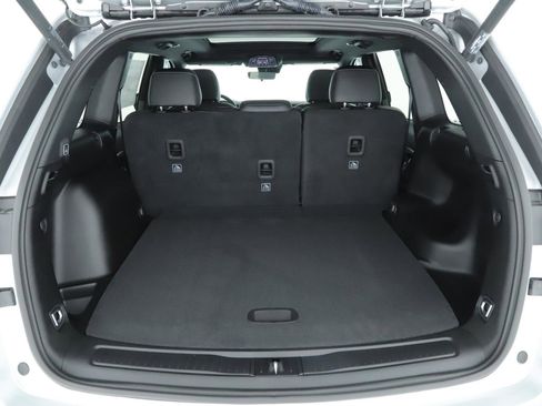 New 2025 Jeep Grand Cherokee Limited image 16