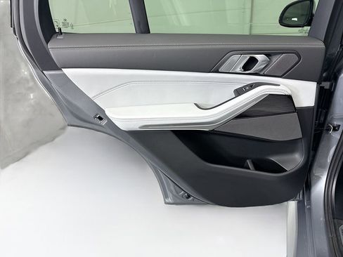 New 2026 BMW X5 xDrive40i image 25