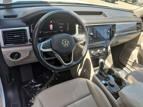 Used 2021 Volkswagen Atlas SEL AWD/4WD image 10